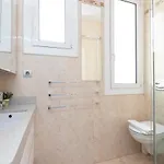 Aparteasy - Modernist Flat In Eixample Center