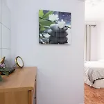 Aparteasy - Modernist Flat In Eixample Center Barselona