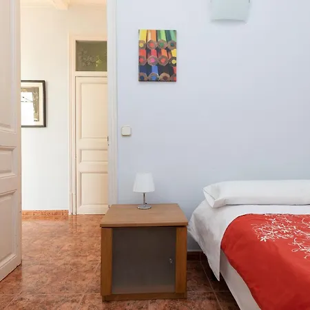 Aparteasy - Modernist Flat In Eixample Center Barcelona