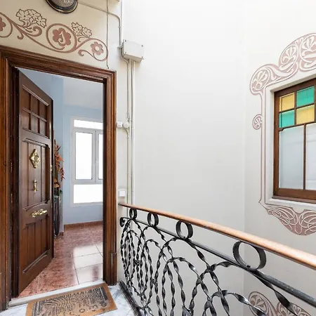 Aparteasy - Modernist Flat In Eixample Center