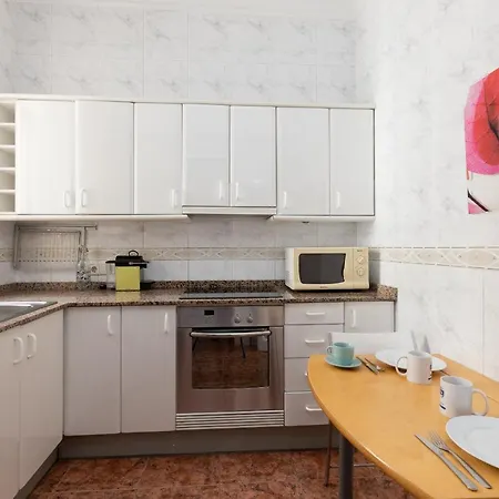 Aparteasy - Modernist Flat In Eixample Center *