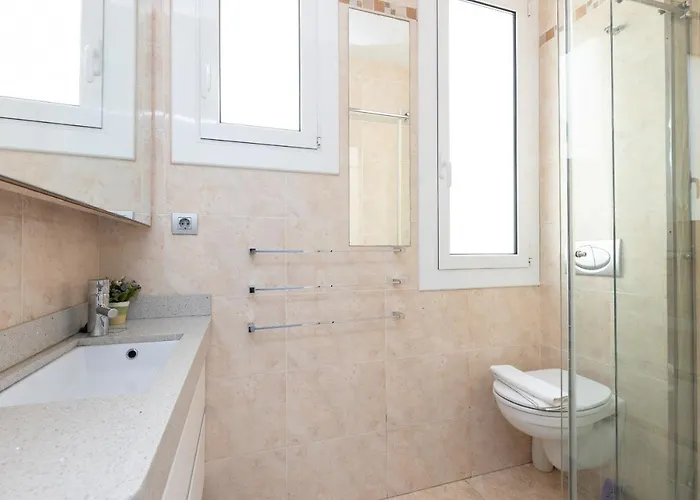 Aparteasy - Modernist Flat In Eixample Center