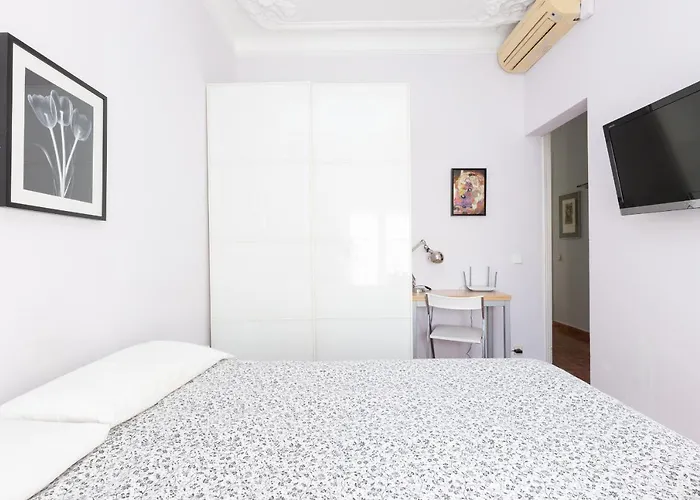 Apartament Aparteasy - Modernist Flat In Eixample Center *
