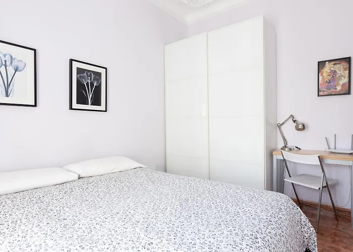 Aparteasy - Modernist Flat In Eixample Center *